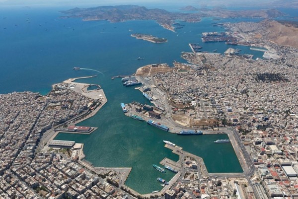 Piraeus becomes top container port in entire Mediterranean