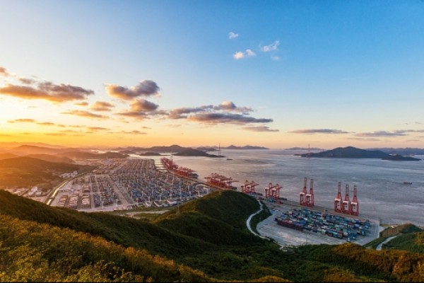 Ningbo-Zhoushan port sees record container throughput in 2023