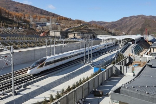 China launches first smart high-speed railway