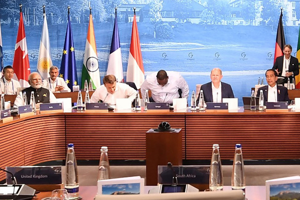 Prime Minister Shri Narendra Modi remarks at the session on Stronger Together