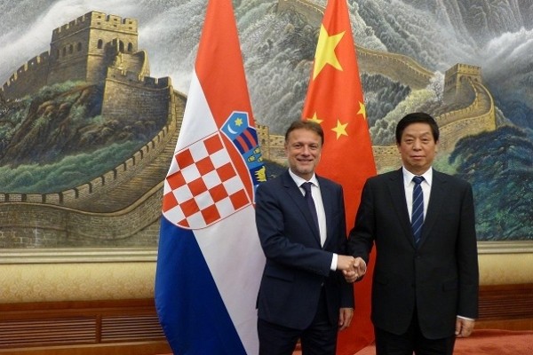 Li Zhanshu meets Croatian parliament speaker
